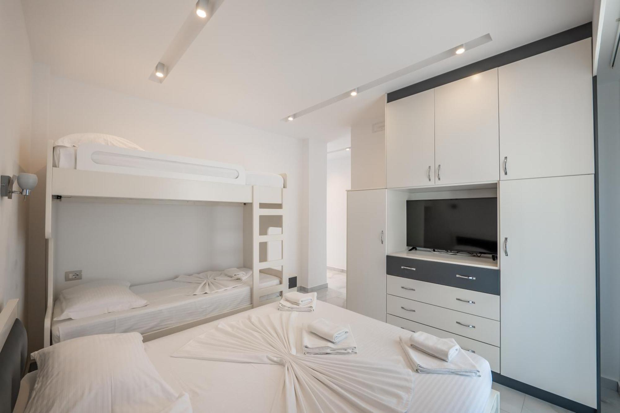 Apartments Mario Ксамил Экстерьер фото