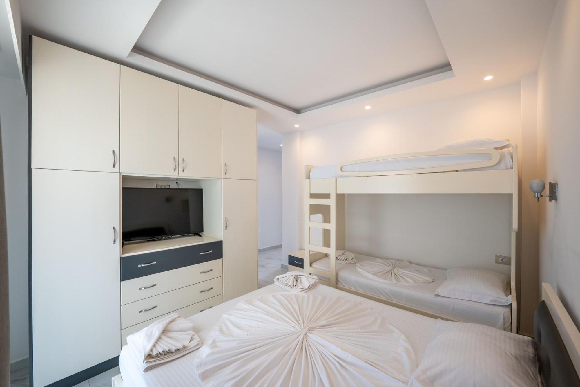 Apartments Mario Ксамил Экстерьер фото