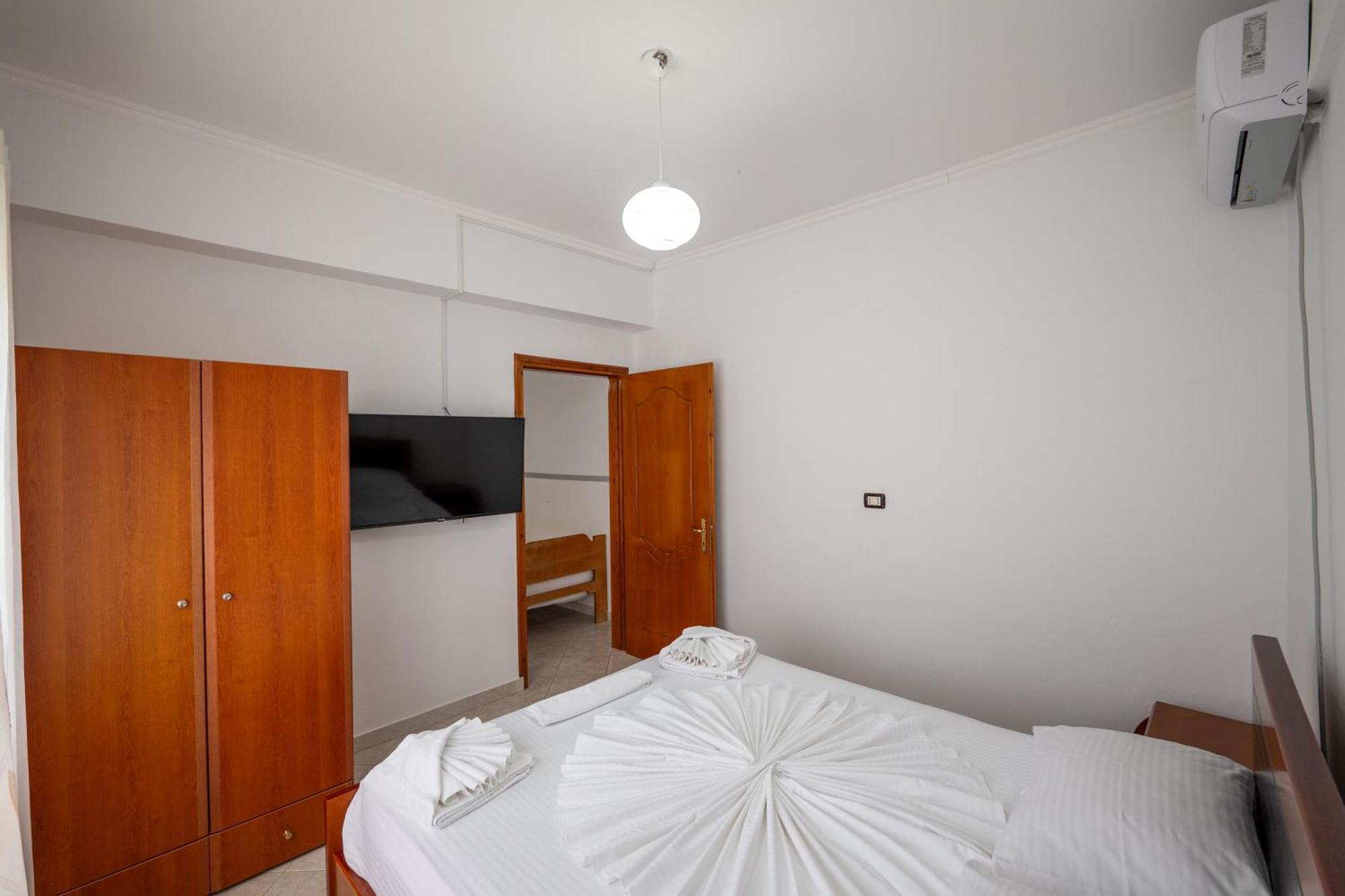 Apartments Mario Ксамил Экстерьер фото